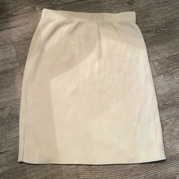 MODA INT’L cream colored midi sweater skirt Small - Picture 1 of 4